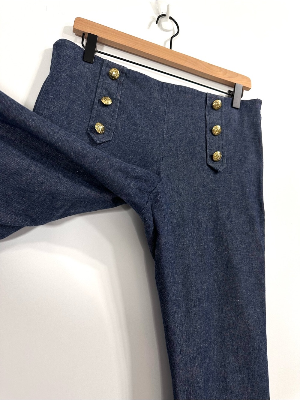 Banana Republic Chambray Blue Sloan Fit Sailor Pants with Gold Buttons Sz 6 - Picture 9 of 13